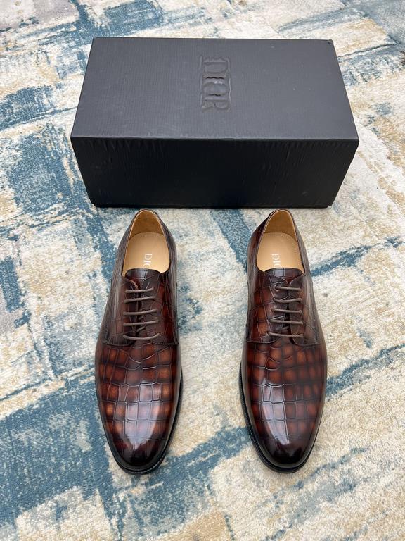 Dior ~ Size38-45D's new men's high-end men's business shoes, made of imported calfskin leather, hand-rubbed color change process, with cowhide liningpadded feet, imported Italian leather outsole, showing luxury!