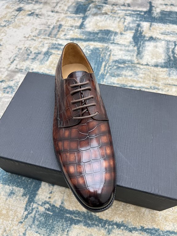 Dior ~ Size38-45D's new men's high-end men's business shoes, made of imported calfskin leather, hand-rubbed color change process, with cowhide liningpadded feet, imported Italian leather outsole, showing luxury!