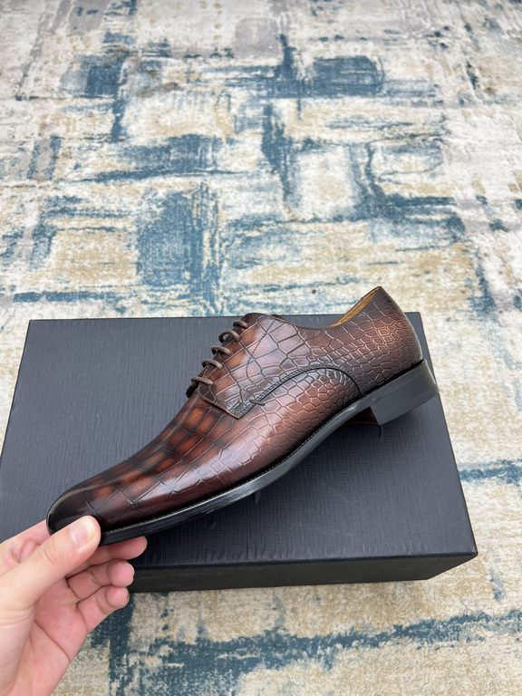 Dior ~ Size38-45D's new men's high-end men's business shoes, made of imported calfskin leather, hand-rubbed color change process, with cowhide liningpadded feet, imported Italian leather outsole, showing luxury!