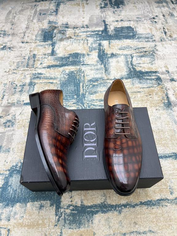 Dior ~ Size38-45D's new men's high-end men's business shoes, made of imported calfskin leather, hand-rubbed color change process, with cowhide liningpadded feet, imported Italian leather outsole, showing luxury!