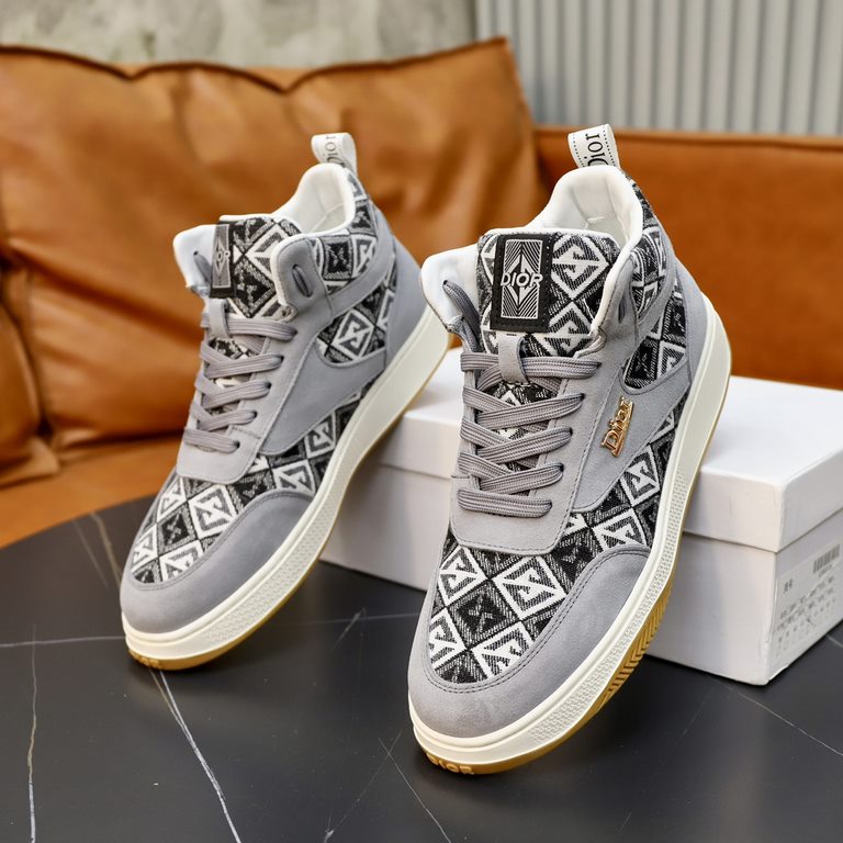 Factory  ♂  ♂  ♂Brand Dior DIORStandard code men's code 3844 (45 can be customized)Grade official website with the same high-quality men's shoesMaterial original leather material with sheepskin lining original non-slip w