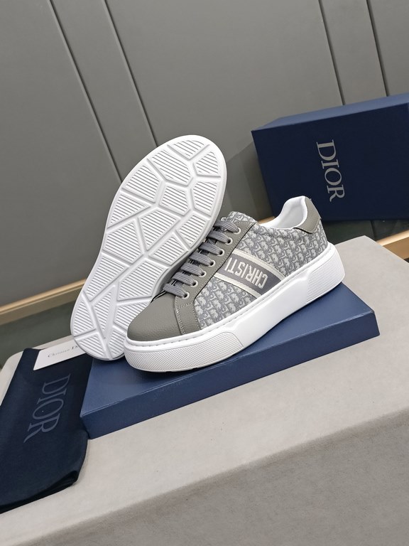 P Upgraded Dio~r   Fashion silhouette highlights the heavy texture. Crafted from cowhide  Dior-specific materials! With a Dior logo padded tongue and a foam sole, the ultra-lightweight, wear-resistant casual look adds a 