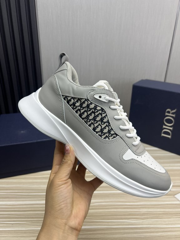 Factory   DIOR.Dior Couple's Hot Sale The new trend is destined to be a mainstream super single  .  upper using exclusive customized original cowhide material   cow game meat splicing brand special LOGO fabrics  outsole 