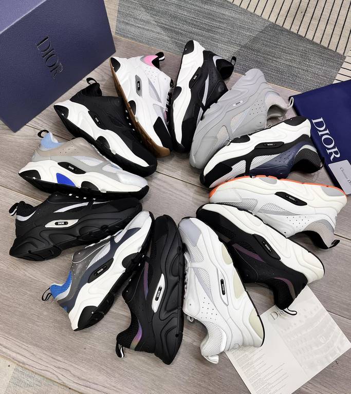 Factory   Dior's latest casual sneakers     Couples fashion explosive models,   version of the simple atmosphere,   fabric using imported cowhide with the original mesh,   comfortable and breathable mesh lining, the orig