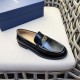 DIOGranville Formal Leather Loafers｜Made of black smooth cowhide leather｜Metallic laminated brass Dior Oblique logo on upper｜Matched with leather sole in the same color｜Dior logo engraved on heel for a more sophisticated