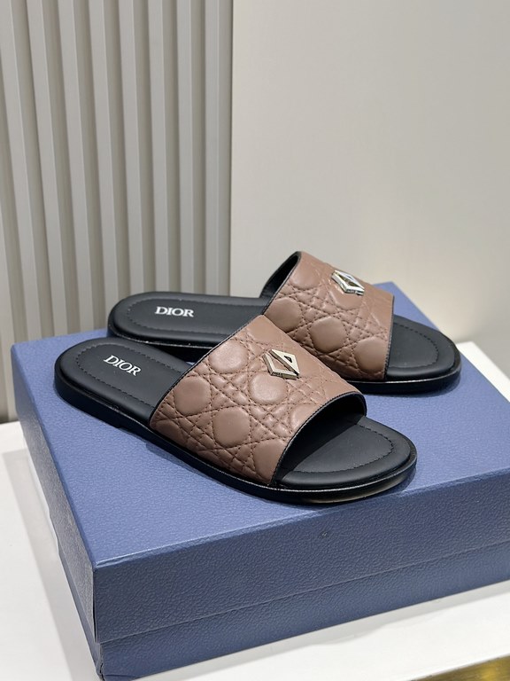 Dior Alias Men's Cowhide SlippersNew for summer, these Alias sandals make a statement of casual elegance. Crafted from grained cowhide leather, Oblique printed fabric and lined with cowhide leather! Cross-strap design wi