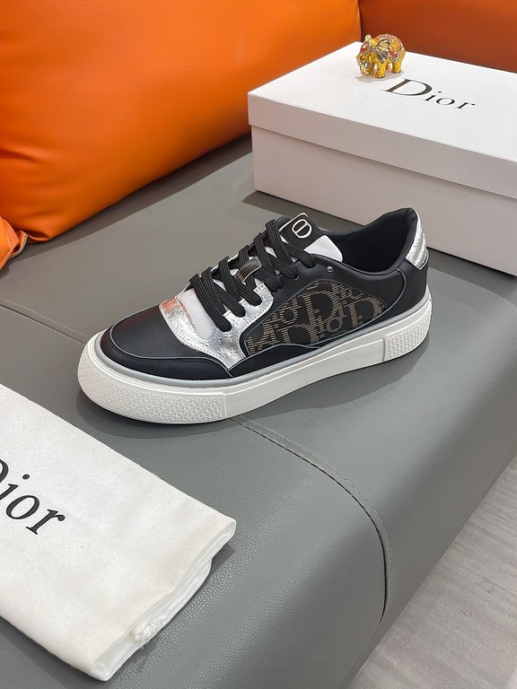 Product name DIORRegular size 38-44 (casual shoes)Material Selected Imported cowhide upper, comfortable sheepskin lining; original factory special outsole;