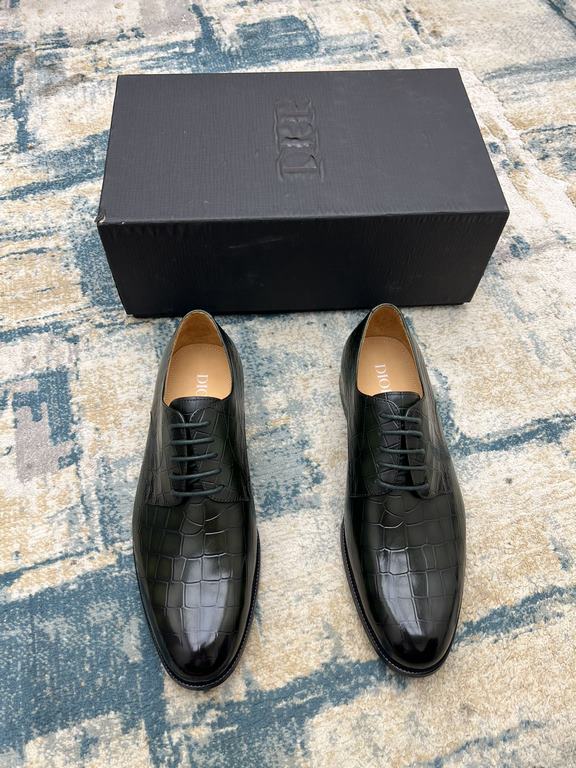 Dior ~ Size38-45D's new men's high-end men's business shoes, made of imported calfskin leather, hand-rubbed color change process, with cowhide liningpadded feet, imported Italian leather outsole, showing luxury!