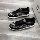 Factory   Dior new casual sneakers     Casual fashion pop models,   version of the simple atmosphere,   The fabric is made of imported cowhide leather with cloth,   sheepskin lining, the original wear-resistant rubber ou