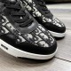 Factory   Dior new casual sneakers     Casual fashion pop models,   version of the simple atmosphere,   The fabric is made of imported cowhide leather with cloth,   sheepskin lining, the original wear-resistant rubber ou