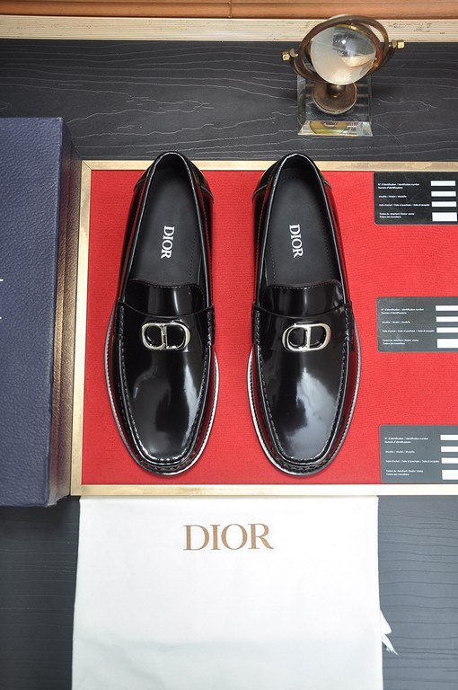 Factory   [Dior] (cowhide lining) Dior original 11 high quality factory, imported original material, imported version of the original cowhide, water-dyed cowhide lining, the original TPU outsole, yardage 38-44