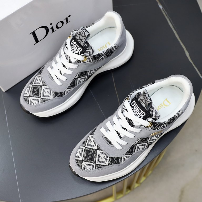 Factory  ♂  ♂  ♂Brand Dior DIORStandard code men's code 3844 (45 can be customized)Grade official website with the same high-quality men's shoesMaterial original leather material with sheepskin lining original non-slip w