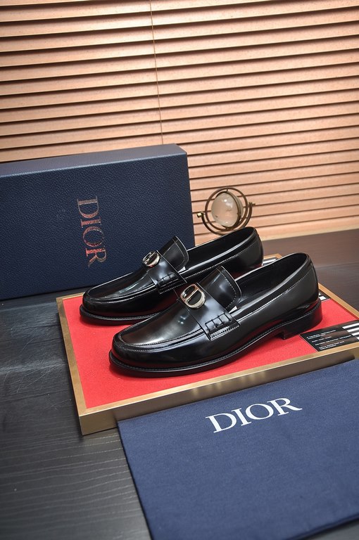 Factory   [Dior] (cowhide lining) Dior original 11 high quality factory, imported original material, imported version of the original cowhide, cowhide lining, the original TPU outsole, yardage 38-44