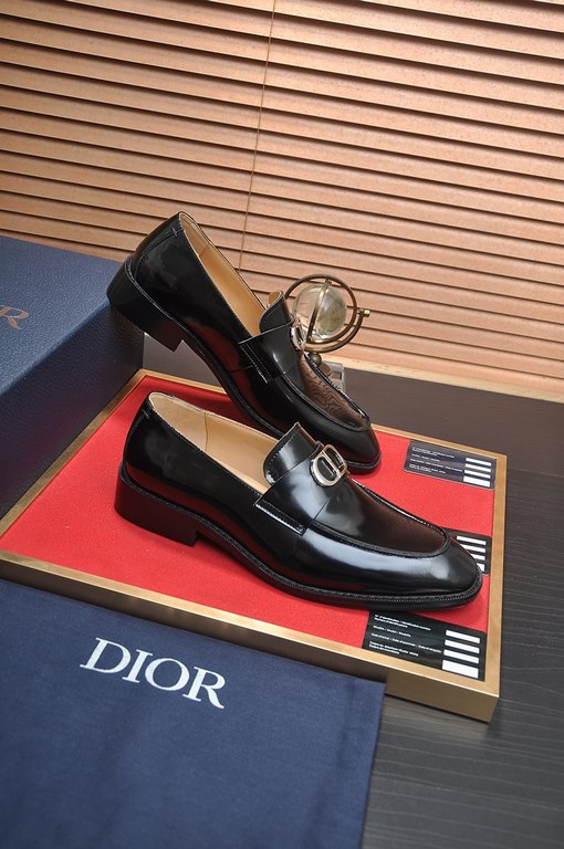 Factory   [Dior] (cowhide lining) Dior original 11 high quality factory, imported original material, imported version of the original cowhide, cowhide lining, the original TPU outsole, yardage 38-44