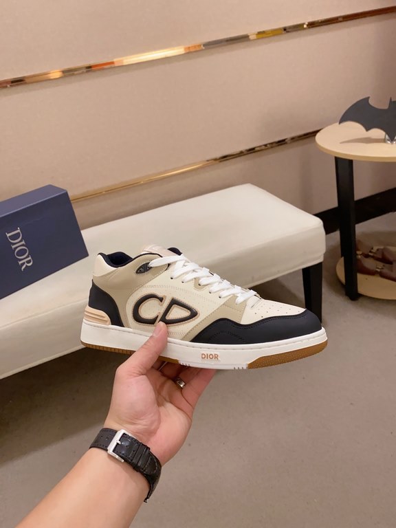 Factory Price [Celebrate] [Celebrate] [Celebrate] The latest online DIOR brand ambassador Wang Junkai wonderful interpretation of Dior's new B30 sneakers, with modern lines and technological fabrics to create a dynamic c