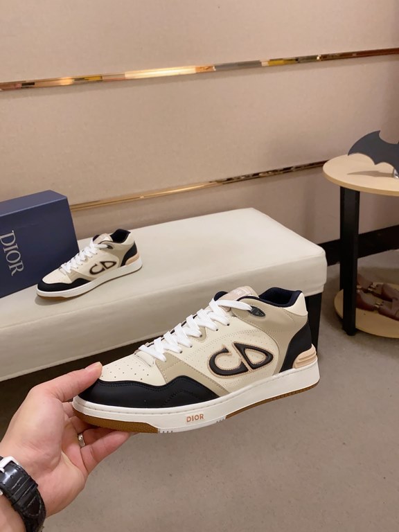 Factory Price [Celebrate] [Celebrate] [Celebrate] The latest online DIOR brand ambassador Wang Junkai wonderful interpretation of Dior's new B30 sneakers, with modern lines and technological fabrics to create a dynamic c