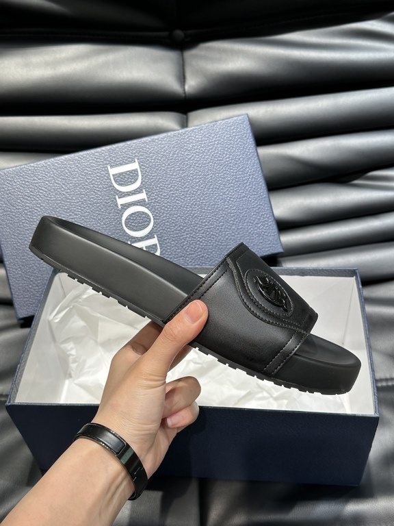 Dio~ High-end men's summer slippers, upper material head layer cowhide, original hardware decoration, private mold outsole, perfect details, showing the big style, casual loose comfortable type, high quality boutique, su