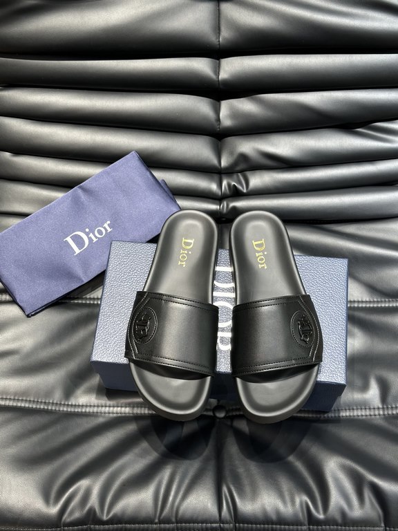 Dio~ High-end men's summer slippers, upper material head layer cowhide, original hardware decoration, private mold outsole, perfect details, showing the big style, casual loose comfortable type, high quality boutique, su