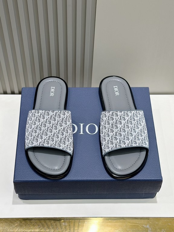 Dior Alias Men's Cowhide SlippersNew for summer, these Alias sandals make a statement of casual elegance. Crafted from grained cowhide leather, Oblique printed fabric and lined with cowhide leather! Cross-strap design wi