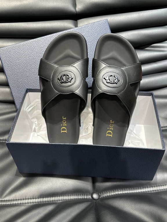 Dio~ High-end men's summer slippers, upper material head layer cowhide, original hardware decoration, private mold outsole, perfect details, showing the big style, casual loose comfortable type, high quality boutique, su