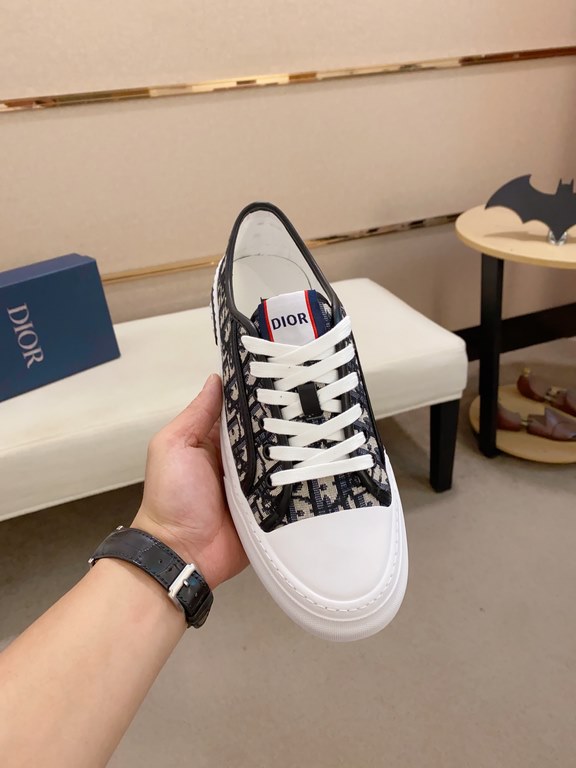 Factory price [Dior Dior] new casual sports style men's shoes, new spring and summer models design, perfect workmanship, lace-up lazy models to create the quality of the installed cabinet, Upper Imported official website