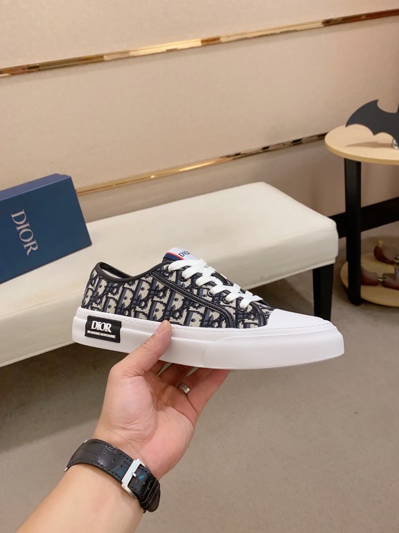 Factory price [Dior Dior] new casual sports style men's shoes, new spring and summer models design, perfect workmanship, lace-up lazy models to create the quality of the installed cabinet, Upper Imported official website