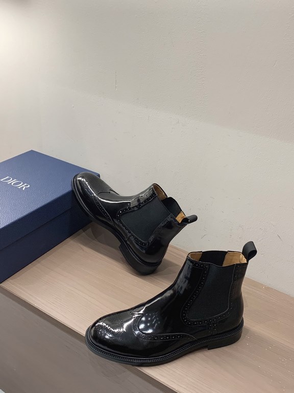 DIOR Dior boutique men's boots, uppers imported cowhide, water-dyed cowhide lining, leather outsole, yards 38-44 (45 customized non-refundable and non-exchangeable), in stock!