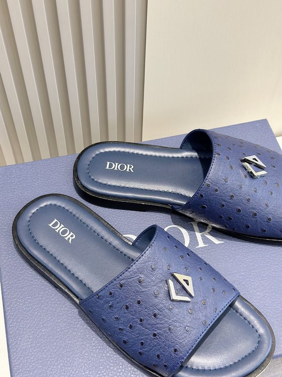 Dior Alias Men's Cowhide SlippersNew for summer, these Alias sandals make a statement of casual elegance. Crafted from grained cowhide leather, Oblique printed fabric and lined with cowhide leather! Cross-strap design wi