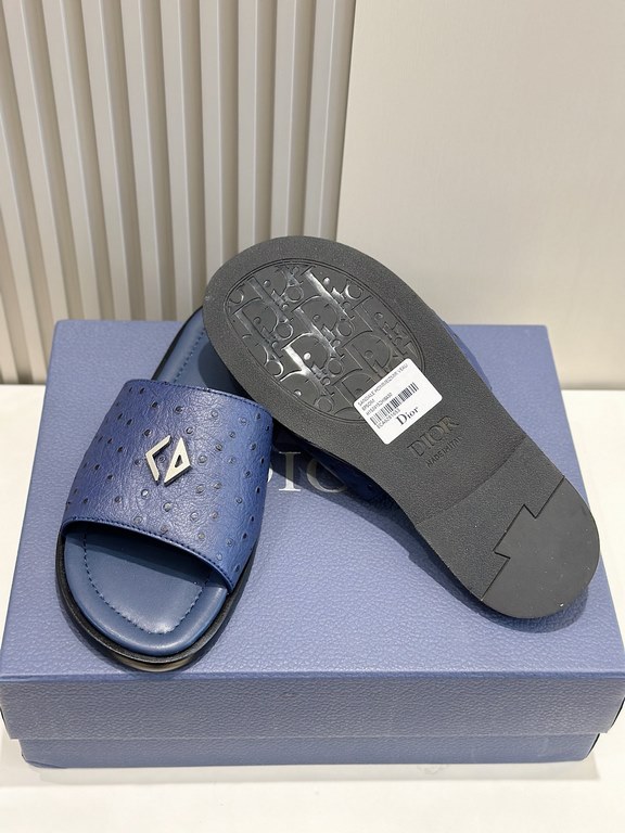 Dior Alias Men's Cowhide SlippersNew for summer, these Alias sandals make a statement of casual elegance. Crafted from grained cowhide leather, Oblique printed fabric and lined with cowhide leather! Cross-strap design wi