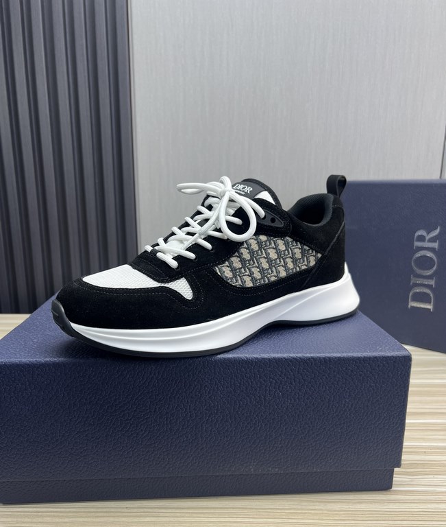 Factory   DIOR.Dior Couple's Hot Sale The new trend is destined to be a mainstream super single  .  upper using exclusive customized original cowhide material   cow game meat splicing brand special LOGO fabrics  outsole 