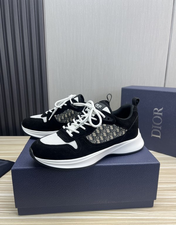 Factory   DIOR.Dior Couple's Hot Sale The new trend is destined to be a mainstream super single  .  upper using exclusive customized original cowhide material   cow game meat splicing brand special LOGO fabrics  outsole 