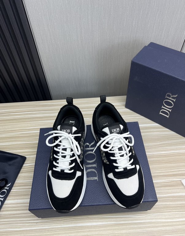 Factory   DIOR.Dior Couple's Hot Sale The new trend is destined to be a mainstream super single  .  upper using exclusive customized original cowhide material   cow game meat splicing brand special LOGO fabrics  outsole 