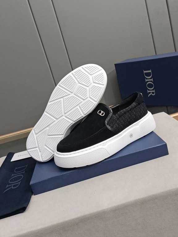 P Upgraded Dio~r   Fashion silhouette highlights the heavy texture. Crafted from cowhide  Dior-specific materials! With a Dior logo padded tongue and a foam sole, the ultra-lightweight, wear-resistant casual look adds a 