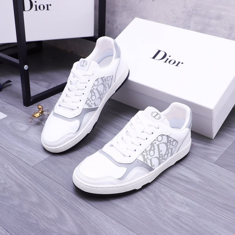 Brand Dior Casual ShoesSize 38-44Material Original upper, sheepskin lining, original outsole.