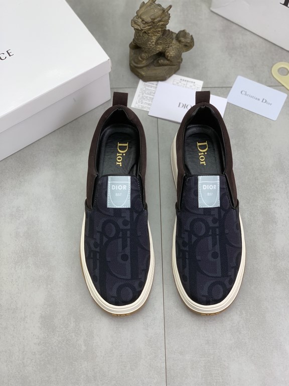 Factory price   Dior new [Dior] SSFENDI    classic versatile models  original pattern LOGO classic elements everywhere show personalized, with what pants are good    shoes imported Italian calf leather, imported first la