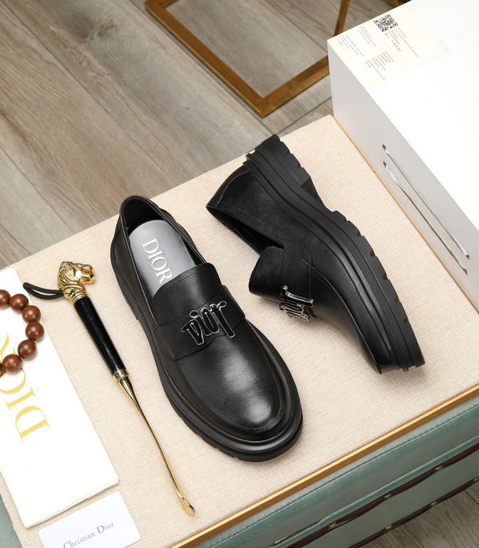 Dior - . Dior high-end leather shoes, fabric imported Italian cowhide  water-dyed cowhide lining  cowhide lining  special original outsole, fine workmanship, in-kind shooting  size 38-44 (with a full set of packaging)