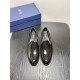 Dior Derby Shoes｜Leather soled formal shoes｜Meticulously crafted in open-edge beaded cowhide｜Water dyed cowhide lining｜With classic lace-up closure｜Side embossed logo｜Sheeny stacked heel for a touch of style｜Can be worn 