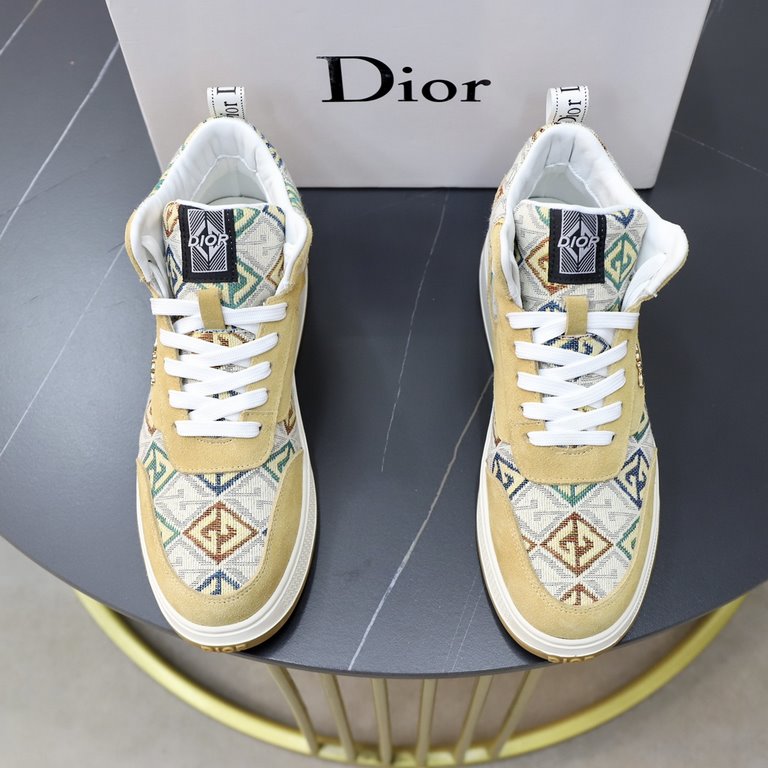 Factory  ♂  ♂  ♂Brand Dior DIORStandard code men's code 3844 (45 can be customized)Grade official website with the same high-quality men's shoesMaterial original leather material with sheepskin lining original non-slip w