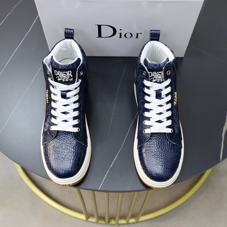 Factory   ♂  ♂  ♂Brand Dior DIORStandard size 38-44 (45 customized)Grade official website with the same modelMaterial original leather comfortable breathable lining lightweight soft wear-resistant outsolestyle category m