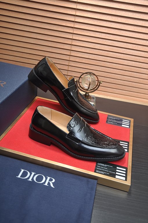 Factory   [Dior] (cowhide lining) Dior original 11 high quality factory, imported original material, imported version of the original cowhide, cowhide lining, the original TPU outsole, yardage 38-44