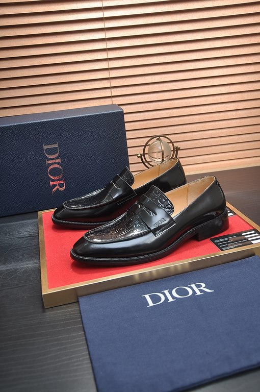 Factory   [Dior] (cowhide lining) Dior original 11 high quality factory, imported original material, imported version of the original cowhide, cowhide lining, the original TPU outsole, yardage 38-44