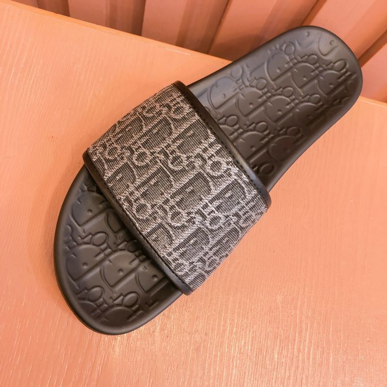 Dior Dior  2024 men's summer slippers, high-end boutique, upper calfskin embossed, loose and comfortable, recommended to get, lined with head layer calfskin, double-layer combination outsole!Size38-45.