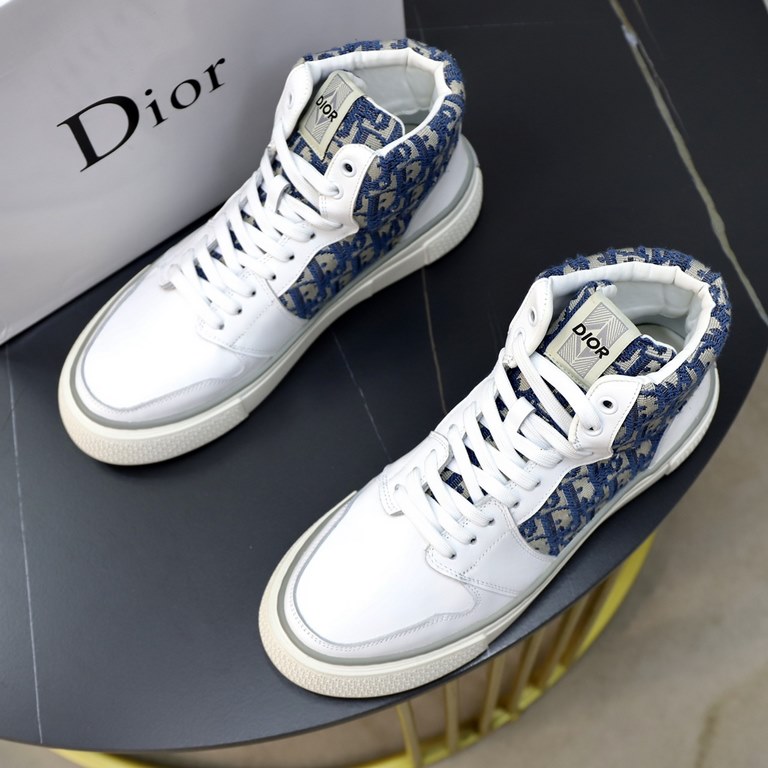 Factory  ♂  ♂  ♂Brand Dior DIORStandard code men's code 3844 (45 can be customized)Grade official website with the same high-quality men's shoesMaterial original leather material with sheepskin lining original non-slip w