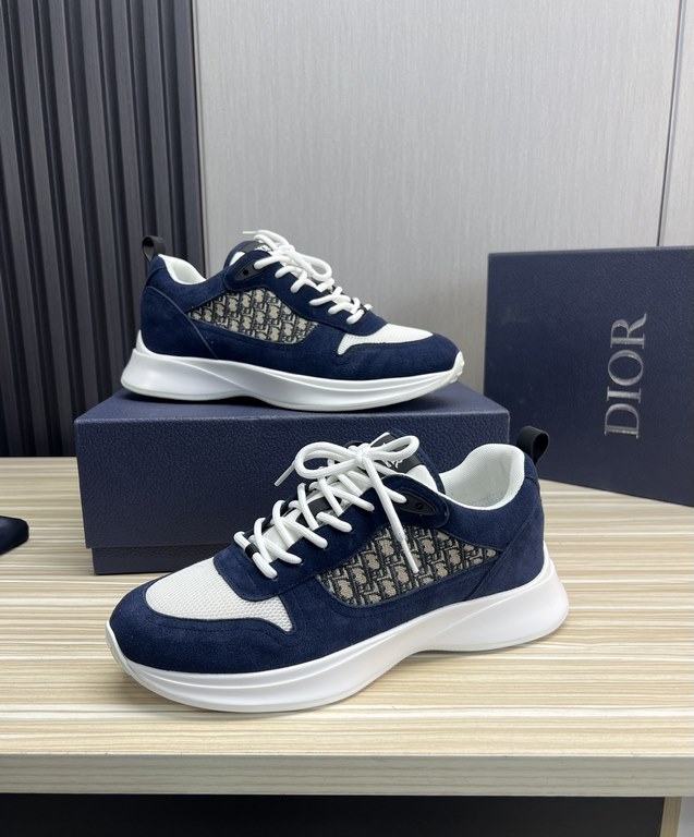 Factory   DIOR.Dior Couple's Hot Sale The new trend is destined to be a mainstream super single  .  upper using exclusive customized original cowhide material   cow game meat splicing brand special LOGO fabrics  outsole 