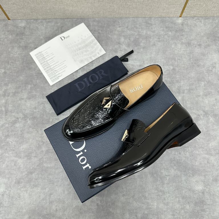 CD Home New DIO TIMELESS Loafers Leather Shoes Official Price RMB ,These loafers embody classic elegance. Crafted in black cowhideopen edge pearlized leatherhigh satin brushed cowhide, the classic silhouette highlights t