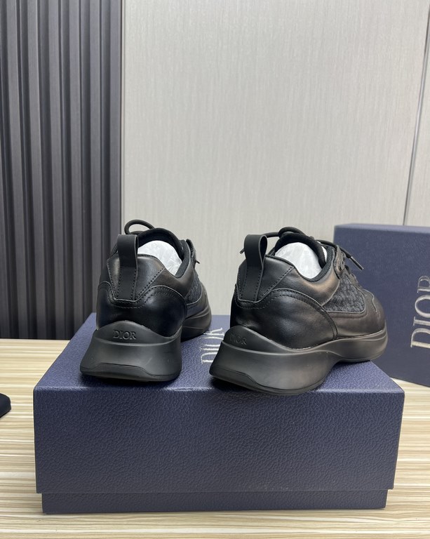 Factory   DIOR.Dior Couple's Hot Sale The new trend is destined to be a mainstream super single  .  upper using exclusive customized original cowhide material   cow game meat splicing brand special LOGO fabrics  outsole 