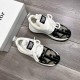 Factory   Dior new casual sneakers     Casual fashion explosion,   version of the simple atmosphere,   The fabric is made of imported cowhide with cloth,   breathable mesh lining, the original wear-resistant rubber outso