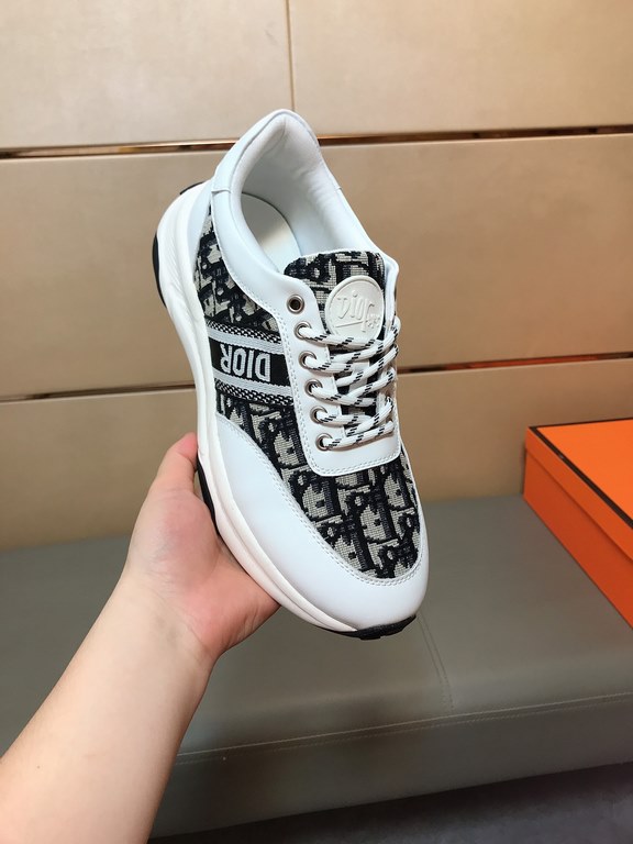 Factory price    [Dior Dior] new casual shoes, must explode models , using the trend of fashion shoes   the latest - explosive models   uppers are made of imported cowhide leather   printed fabric splicing design , breat