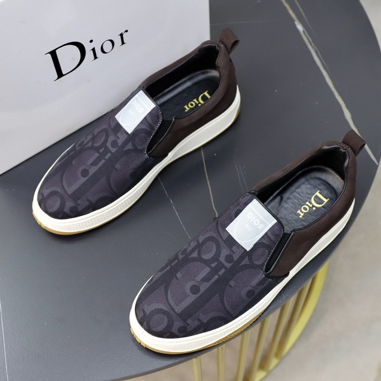 Factory   ♂  ♂  ♂Brand Dior DIORStandard size 38-44 (45 customized)Grade official website with the same modelMaterial original leather comfortable sheepskin lining lightweight soft wear-resistant outsolestyle category me