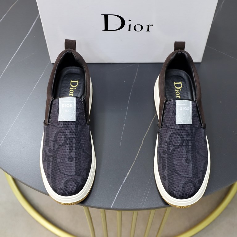 Factory   ♂  ♂  ♂Brand Dior DIORStandard size 38-44 (45 customized)Grade official website with the same modelMaterial original leather comfortable sheepskin lining lightweight soft wear-resistant outsolestyle category me